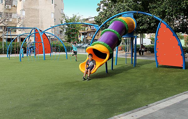 מתקן משולב "מטרופוליס"