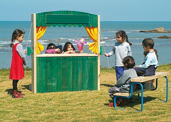 תיאטרון החצר